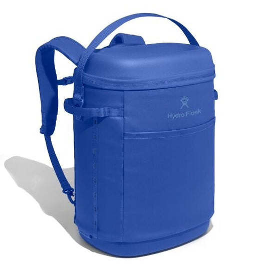 carryouttm-backpack-22-l-c8 18pco382_carryout_backpack_22l_capri_blue_angled_1.jpg