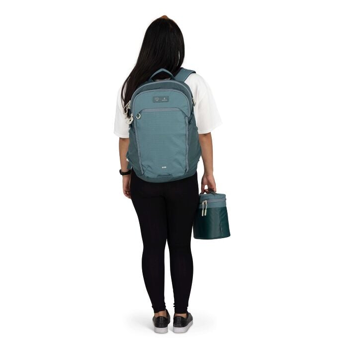 osprey-axis-x-hydro-flask-campus-essentials-bundle-n9 axisxhydroflask_s26_onbody3_cascadeblue_10007249_2.jpg