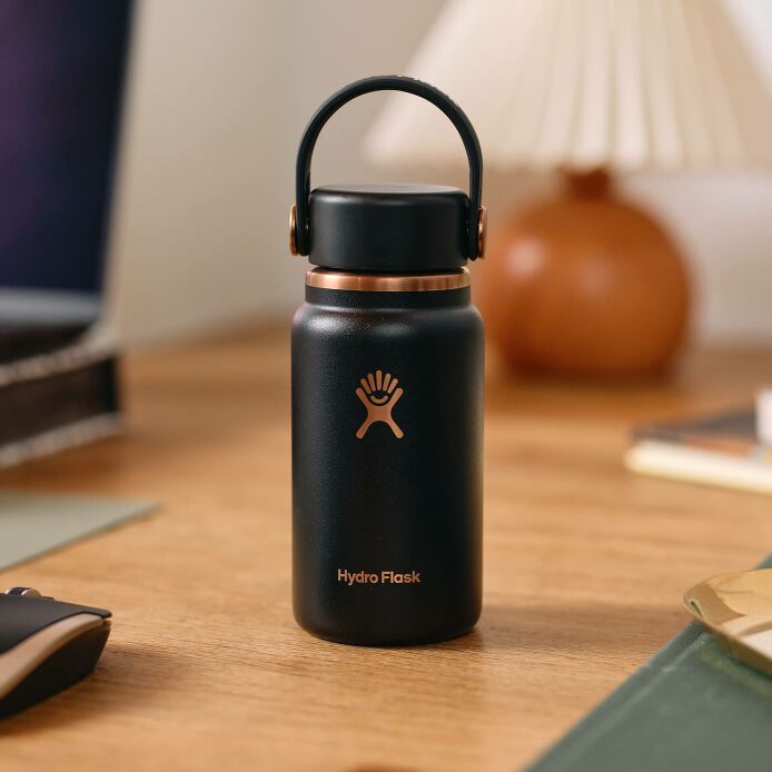 arc-collection-micro-hydro-200-ml-l0 black_-_lifestyle_1.jpeg