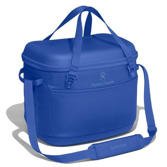 carryouttm-soft-cooler-30-l-r2 cpco382_carryout_cooler_30l_capri_blue_angled_1.jpg