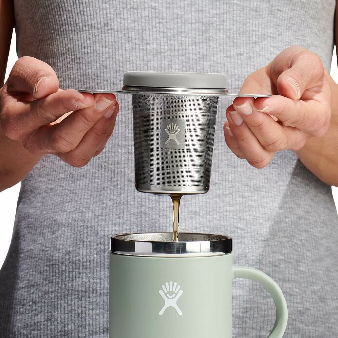tea-infuser-t7 drif035-tea-infuser-birch-hb-pour_1.jpg