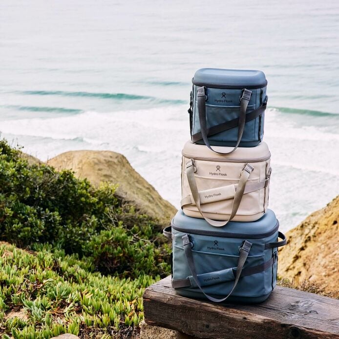carryouttm-soft-cooler-30-l-r2 hf_carryout_bouwer_d1_l1_torrey_pines_still_life_0252_1_6.jpg